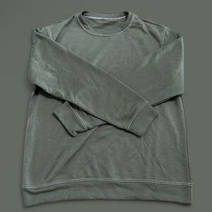 Casual crewneck, comfy.